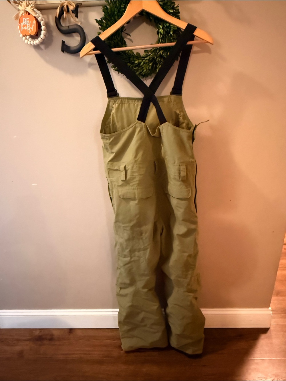 Pants Subcategory Classification - Picture 2 of 2